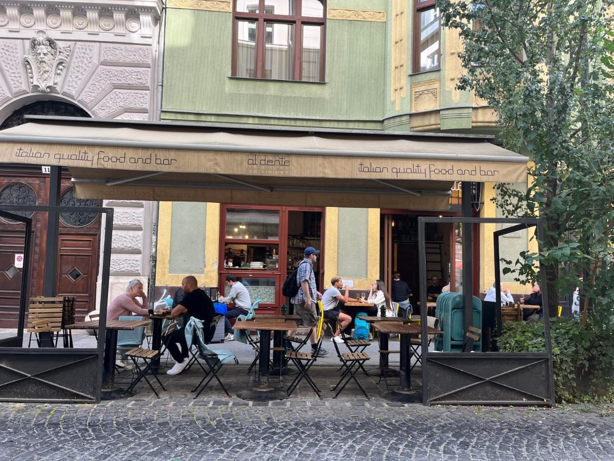Palace District Rooms Budapeste Exterior foto