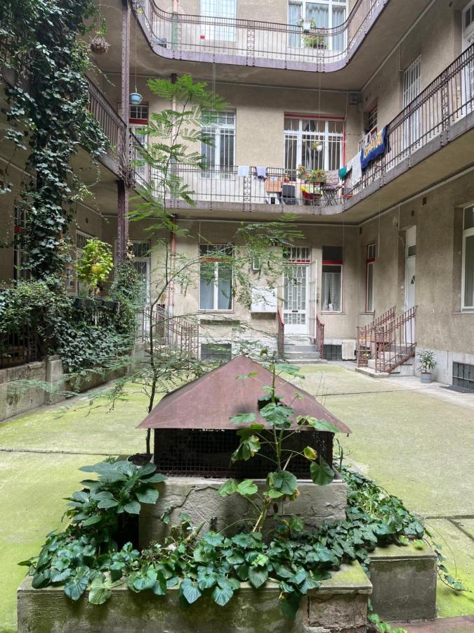 Palace District Rooms Budapeste Exterior foto
